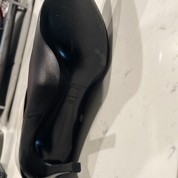Size 39 Saint Laurent boots only wore once. - Picture 2 of 4